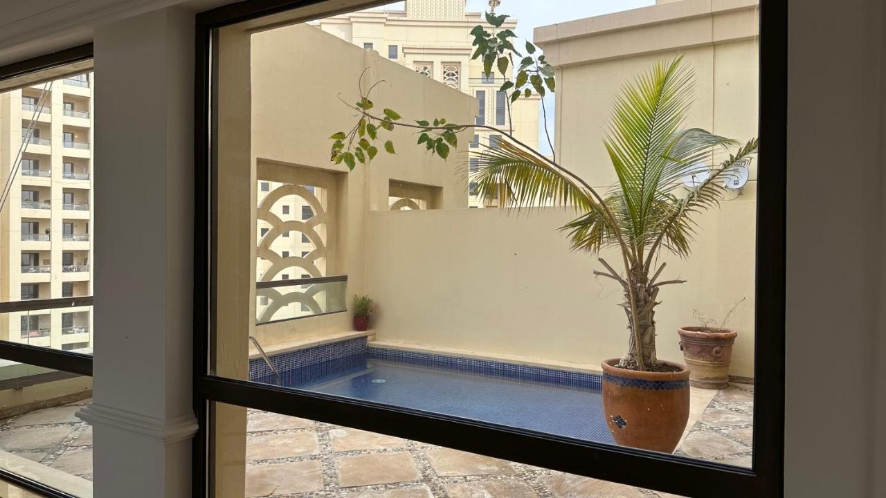 Neyar Beach Vibes - The Penthouse Hostel Dubai Luaran gambar
