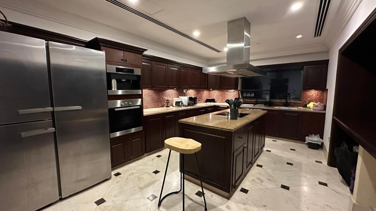 Neyar Beach Vibes - The Penthouse Hostel Dubai Luaran gambar