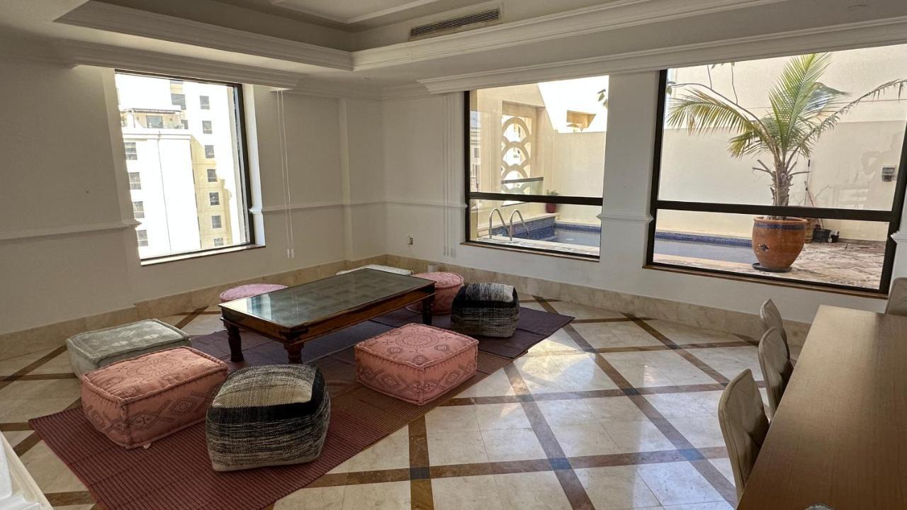 Neyar Beach Vibes - The Penthouse Hostel Dubai Luaran gambar